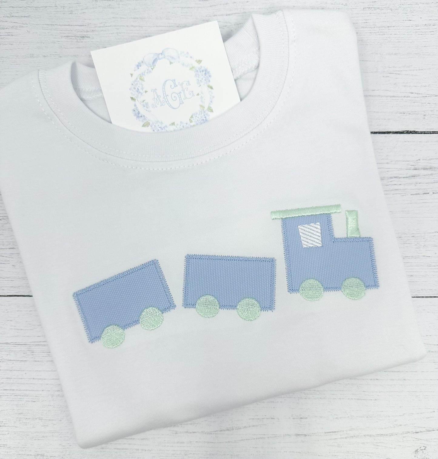 Train appliqué tee