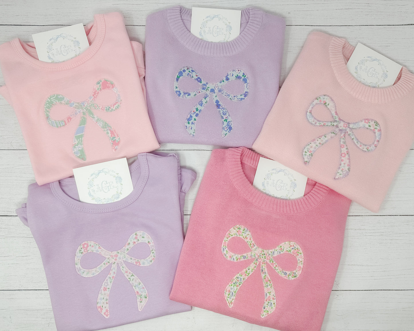 Bow appliqué tee