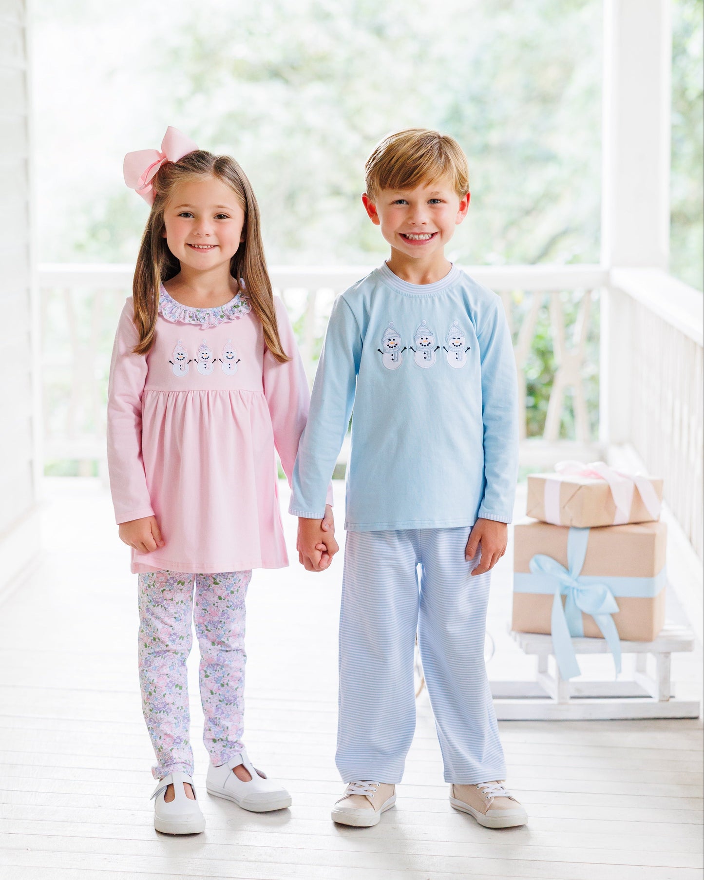 Frosty Friends Pants Set